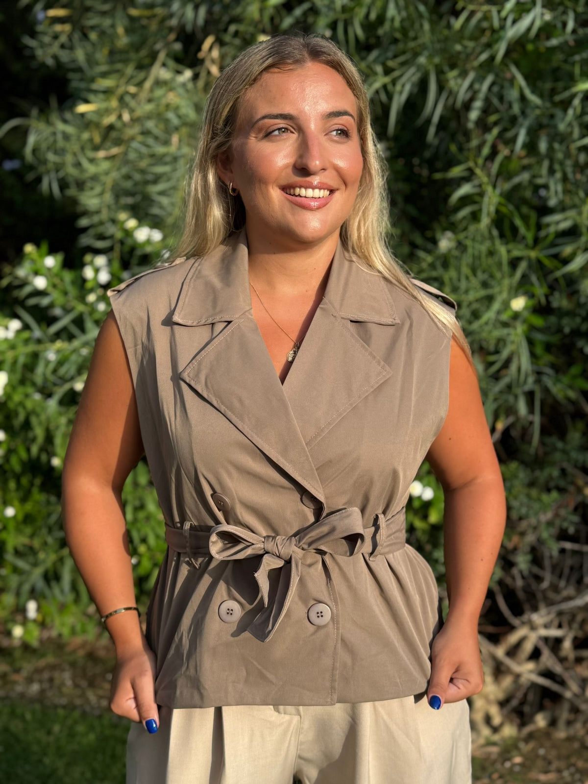 Chaleco trench