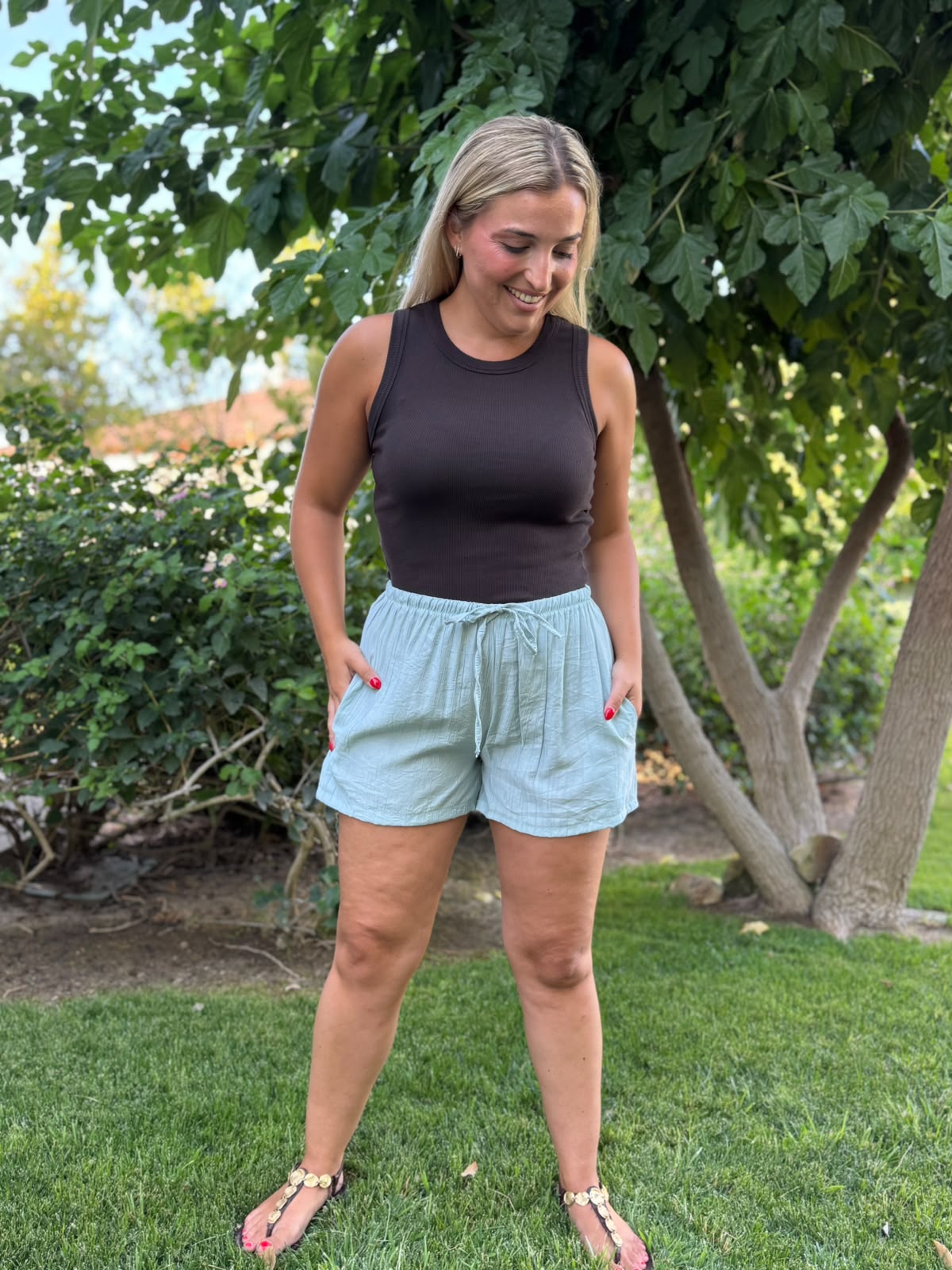 Pantalón corto suelto