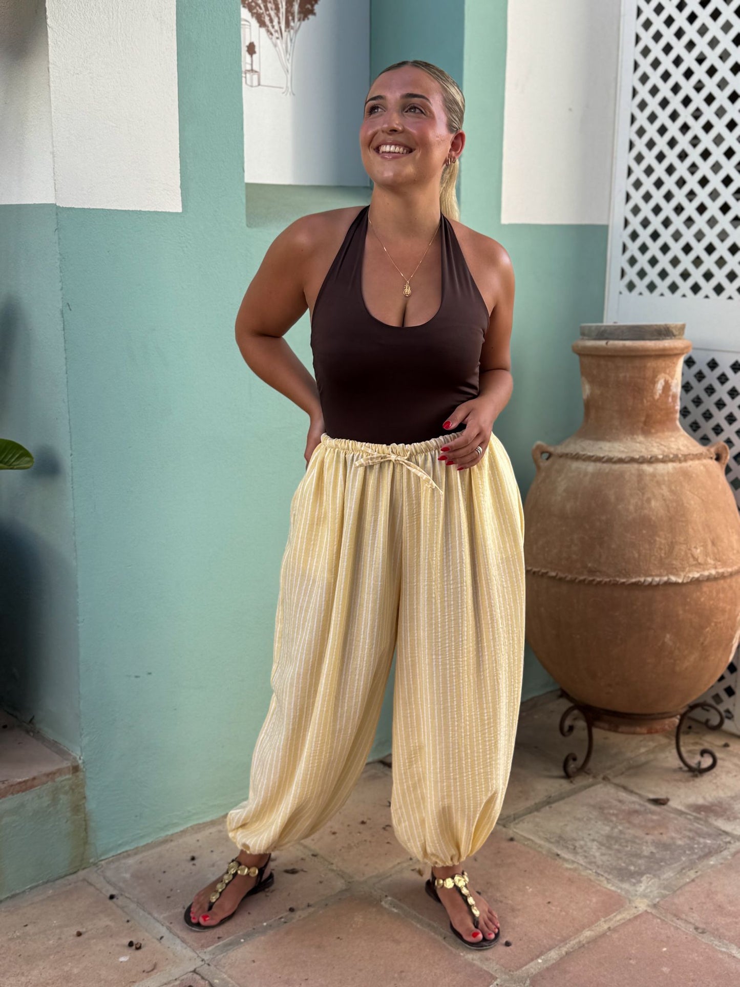 Pantalón globo lino rayas