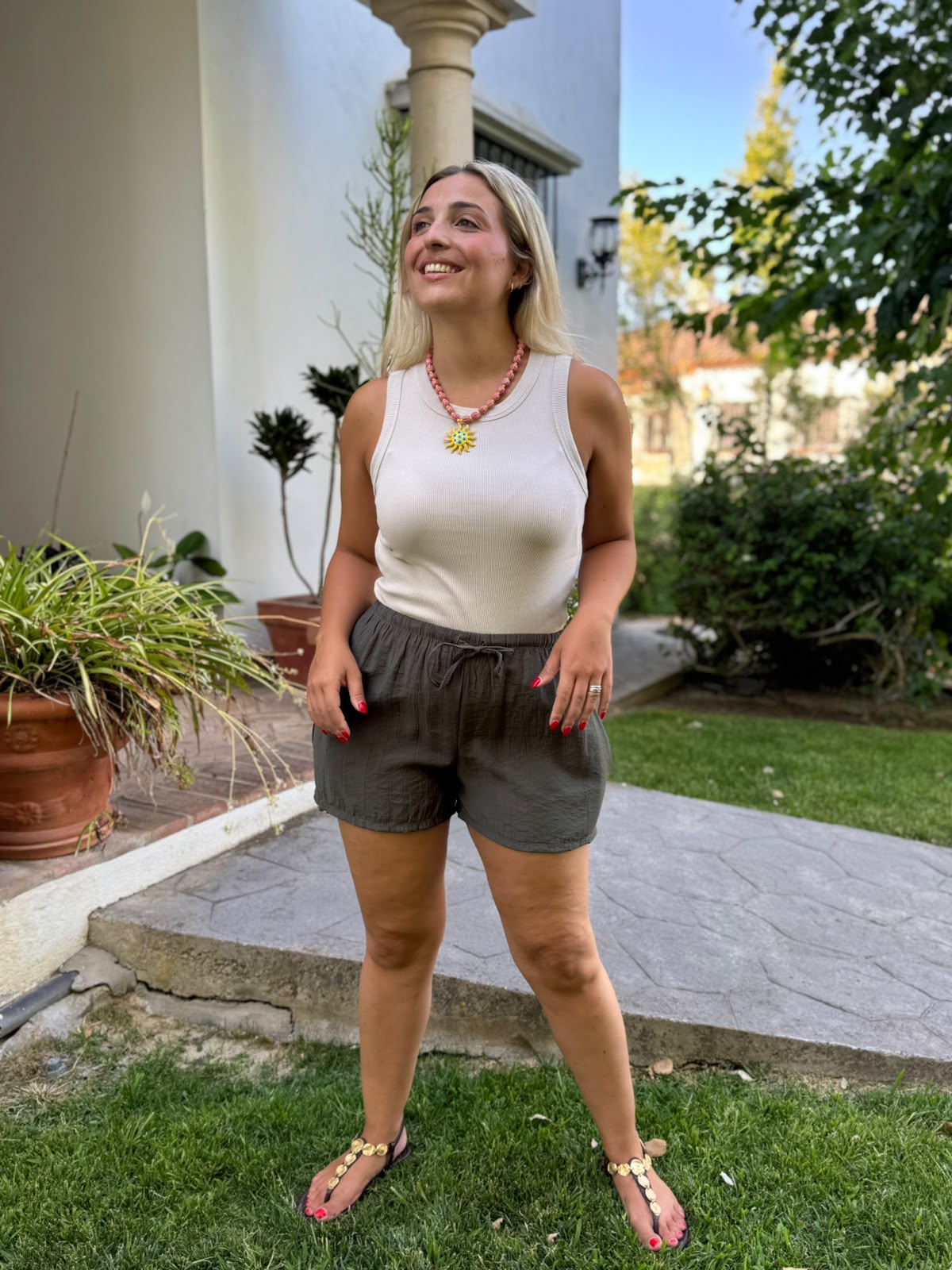 Pantalón corto suelto