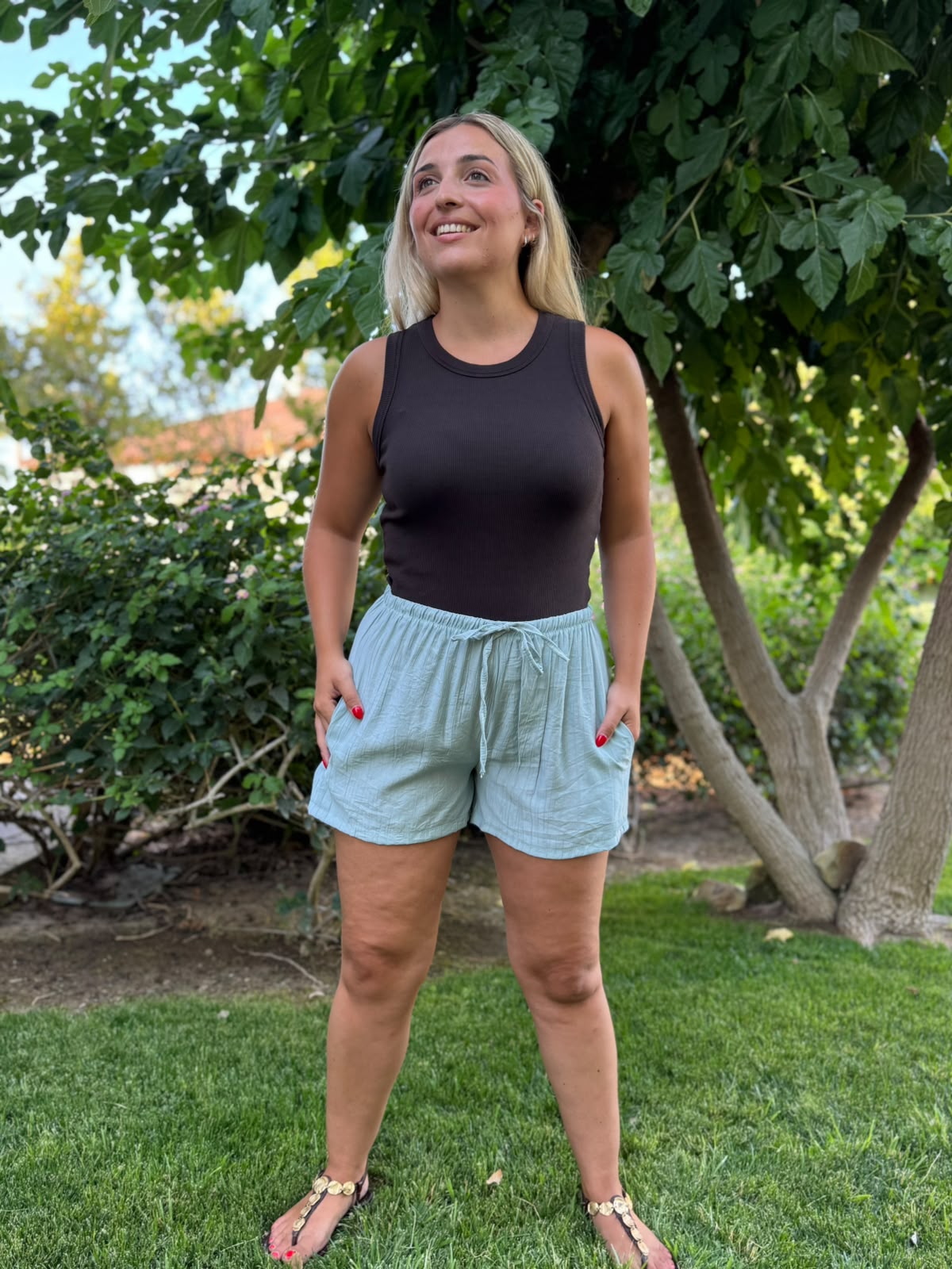 Pantalón corto suelto