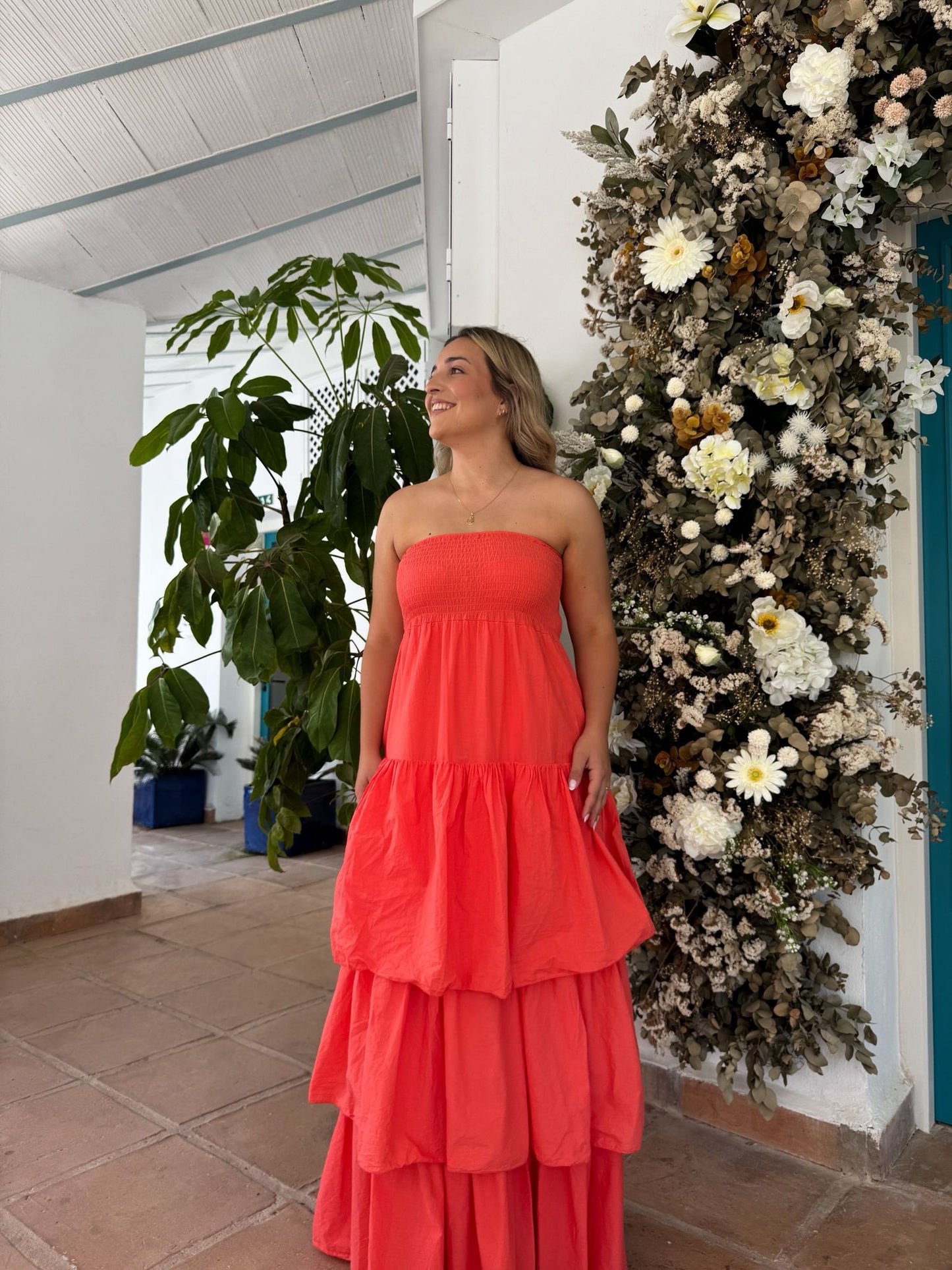 Vestido palabra honor volantes