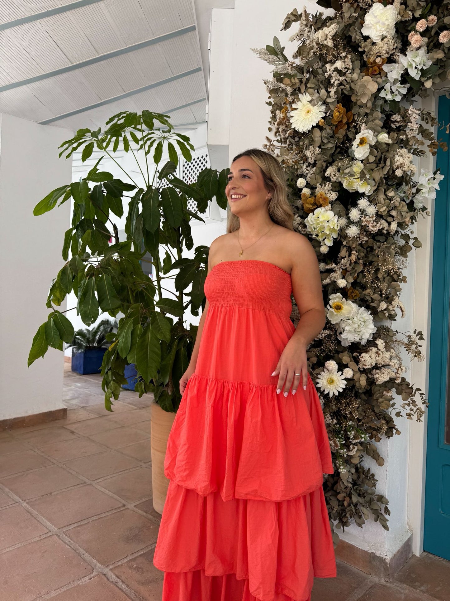 Vestido palabra honor volantes
